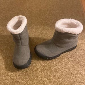 Bogs B-Boc Mid 11 Women’s Boots. Size 7